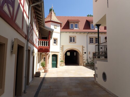 Ferienwohnung "Kirschgarten" im alten Weingut
