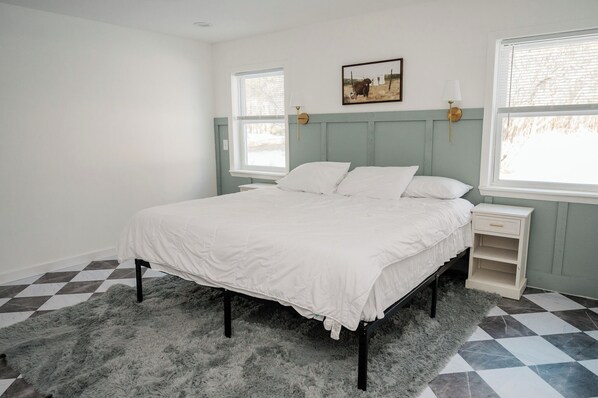 3 Schlafzimmer, Reisekinderbett, kostenloses WLAN, Bettwäsche