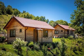 Exterior - Charming 1-bedroom cottage in marvelous Zeta with WiFi, AC (Zeta)