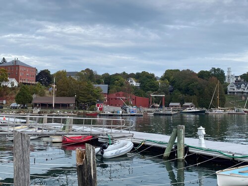 Charming Rockport, Maine 3BR – Walk to Picturesque Harbor & Downtown