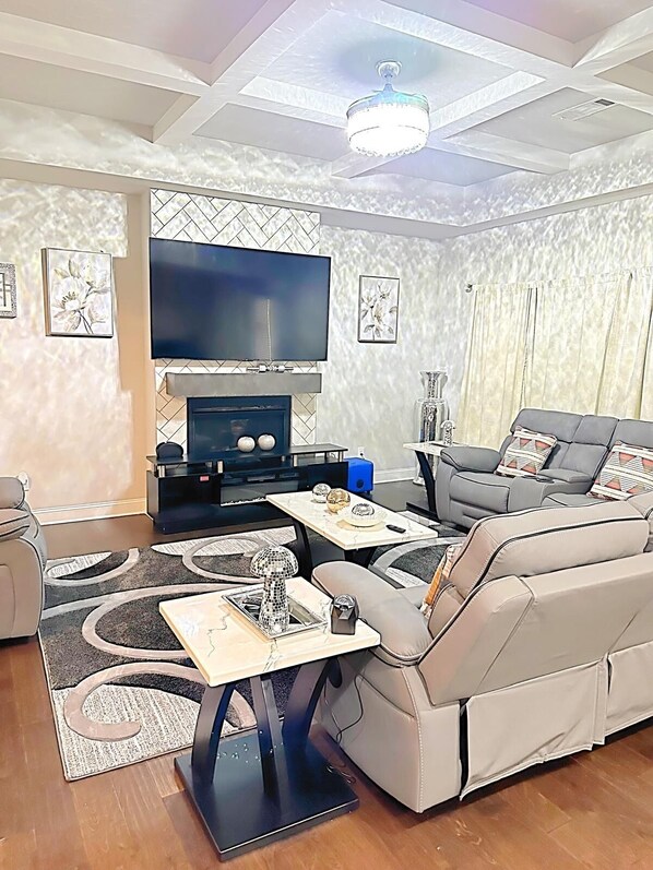 TV connectée, cheminée