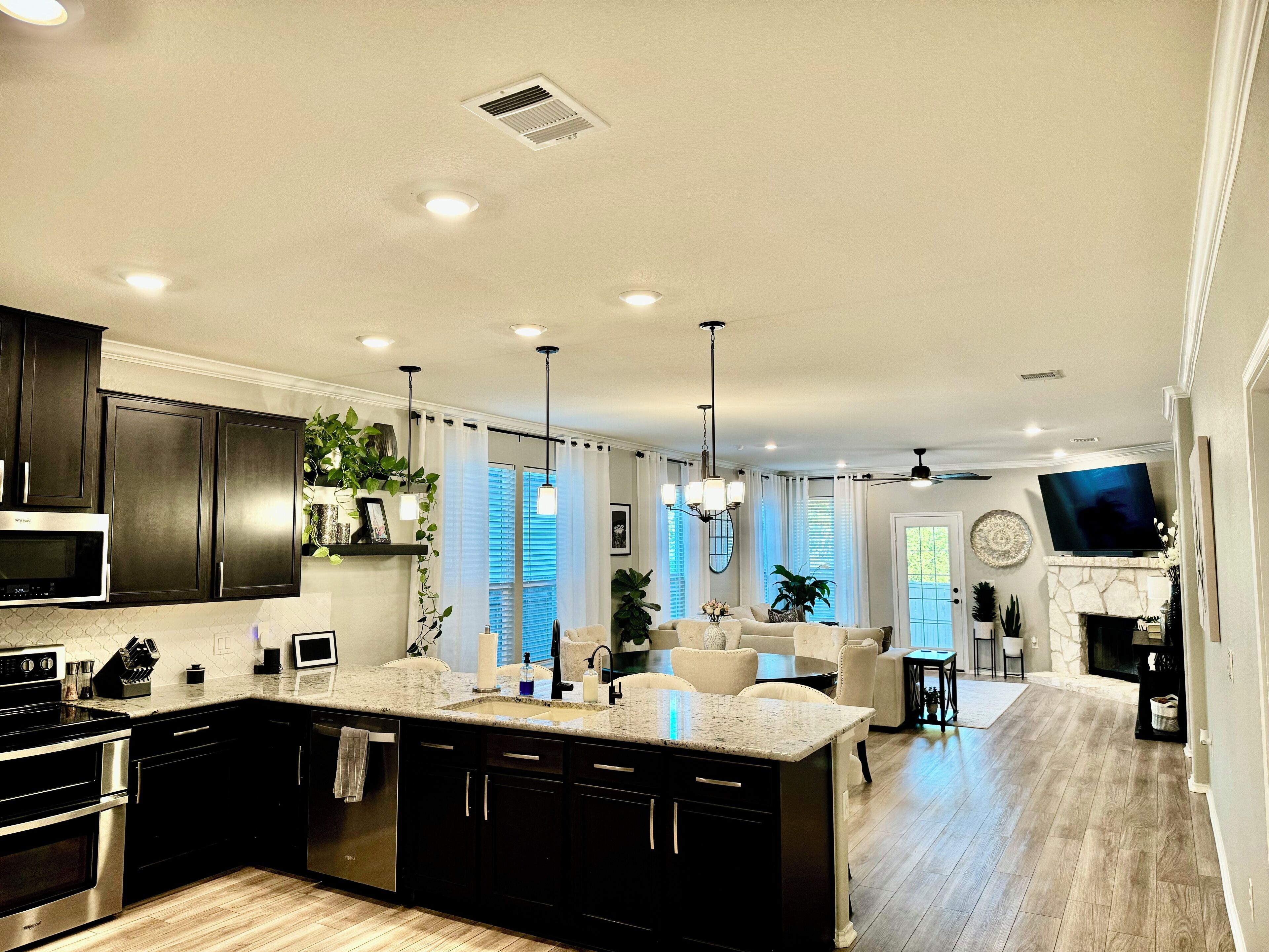 Microwave, oven, dishwasher