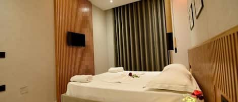 Deluxe kamer, 1 twee- of 2 eenpersoonsbedden, uitzicht op zee