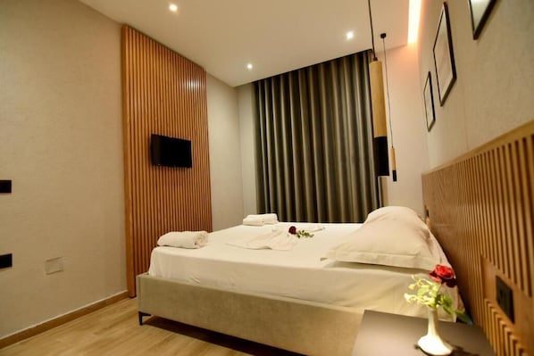 Deluxe Double or Twin Room, Sea View