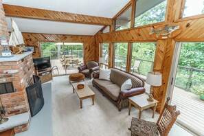 Smart TV, fireplace, video games