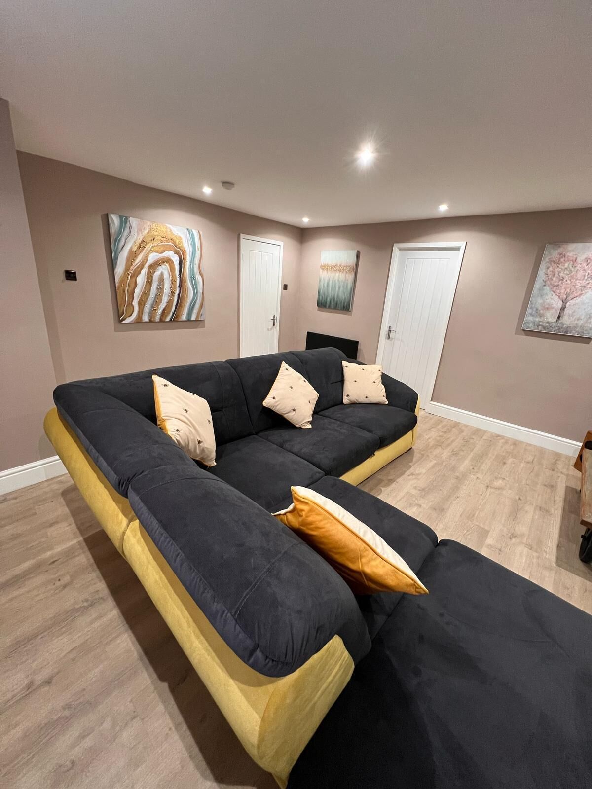 Premier Inn Mattress Skysports & Netflix Sleeps 6 - Rochdale