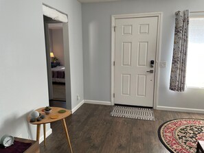 1 chambre, bureau, fer et planche à repasser, Wi-Fi