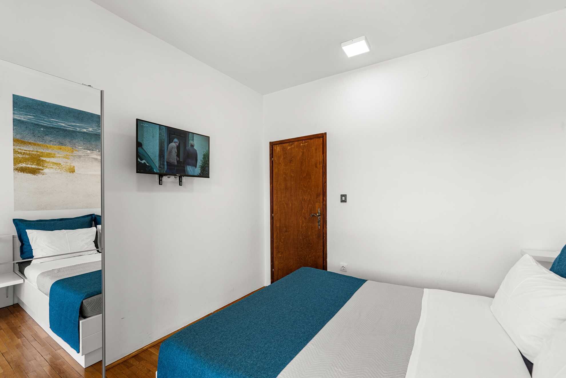 4 quartos, ferros/tábuas de passar roupa, Wi-Fi de cortesia