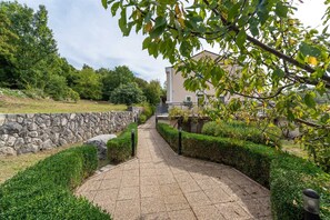 Jardines del alojamiento