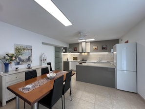 Dining - Casa Flores (Begur) (Begur)