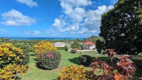Caribbean Sea View Cottage