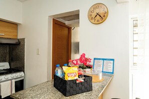 Fridge, microwave, oven, coffee/tea maker