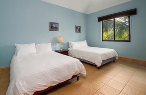 3 多间卧室、熨斗/熨衣板、WiFi、床单