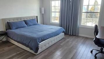 3 bedrooms, iron/ironing board, WiFi