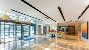 Ảnh chưa phân loại, 4 trong số 102 ảnh, nút