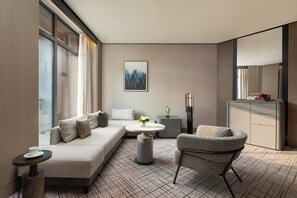 Suite, 1 Bedroom | Free WiFi, bed sheets - Crowne Plaza Quzhou by IHG (Quzhou)