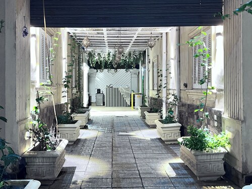 Danda Moon Pyramids Hotel