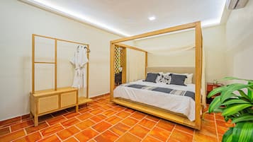 Junior Studio Suite | 1 bedroom, iron/ironing board, free WiFi