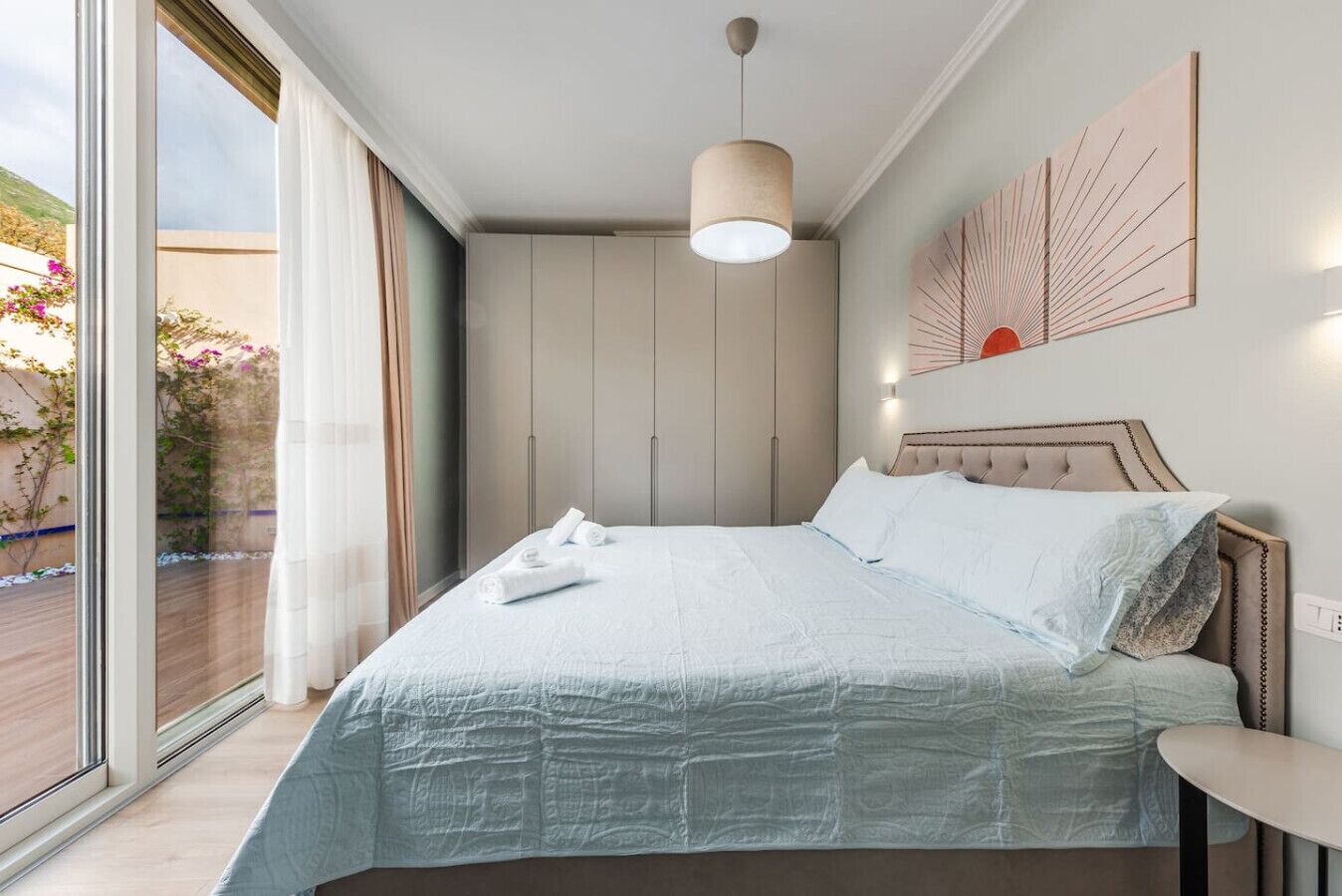 2 chambres, fer et planche à repasser, Wi-Fi, draps fournis