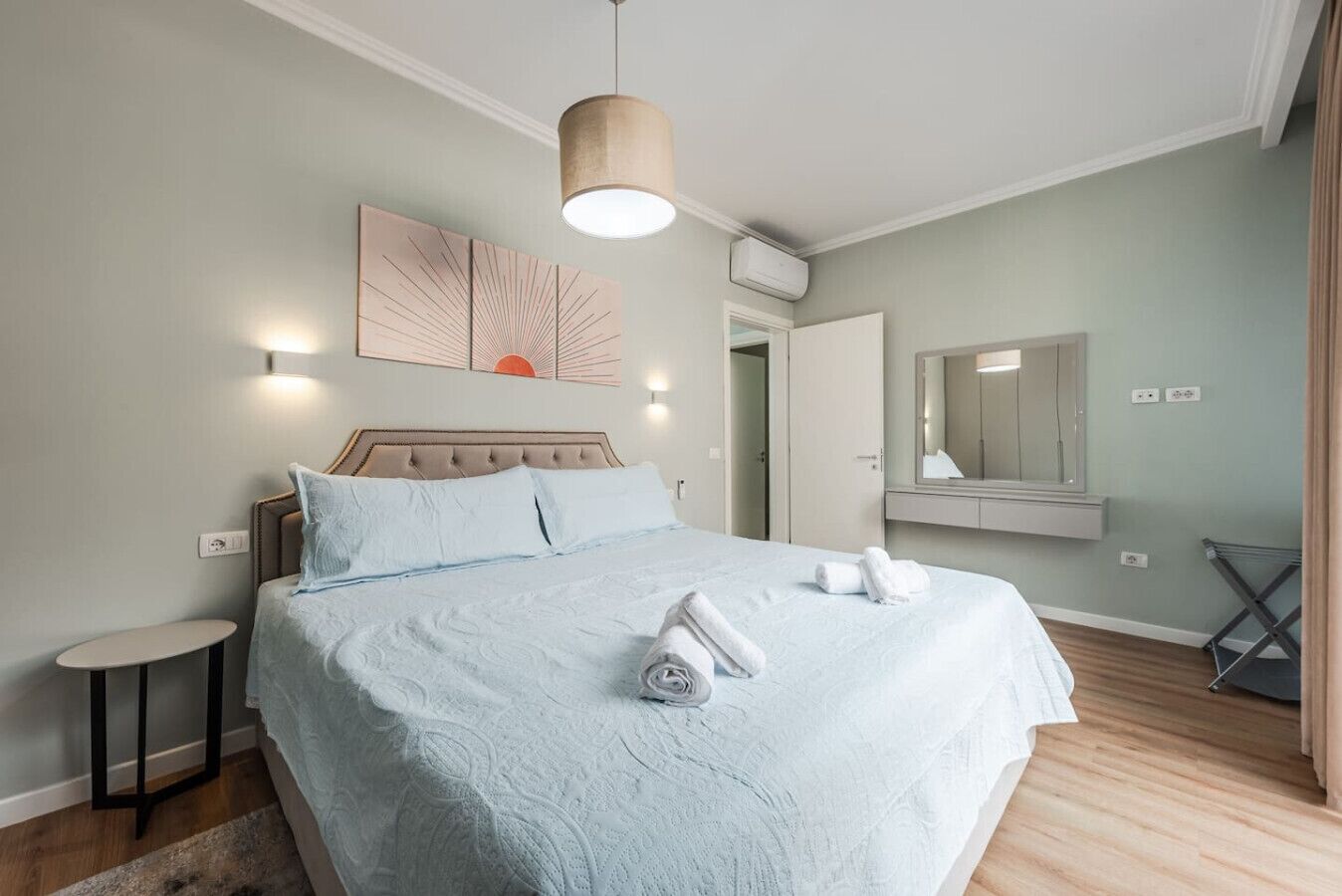 2 soverom, strykejern/-brett, wi-fi og sengetøy