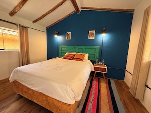 Cortinas blackout, Wi-Fi de cortesia, roupa de cama