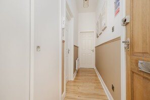 Interior - Argyl | Old Town Apt. w/ Views of the Grassmarket (Edinburgh)