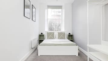 2 bedrooms, desk, iron/ironing board, travel cot