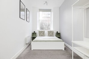 2 bedrooms, desk, iron/ironing board, travel cot