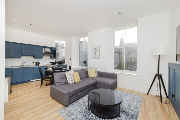 Imagen sin descripción, 1 de 14, botón