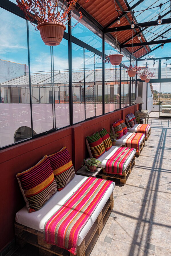 Terrace/patio - Katari Atojja Puno Hotel (Chucuito)