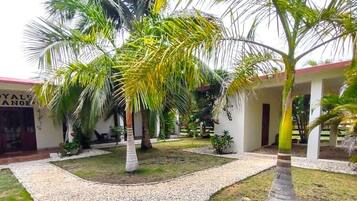 Enceinte de lâhĂ©bergement