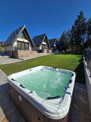 Terrace/patio - ZEN Luxury Houses & Spa Zlatibor (Zlatibor)