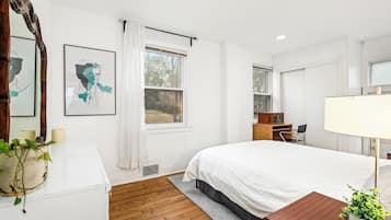 3 camere, una scrivania, ferro/asse da stiro, Wi-Fi gratuito