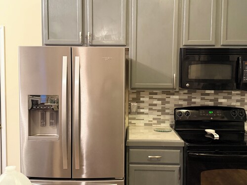 Charming 3-bedroom house in Saint Pauls with AC, WiFi