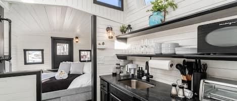 1 bedroom, iron/ironing board, Internet, bed sheets