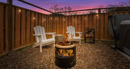 Scouts Cottage + Hot Tub I Fire Pit