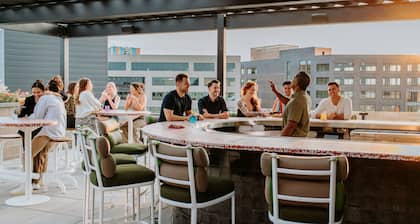 Pet Friendly + Suite | Rooftop Hot Tub & Bar