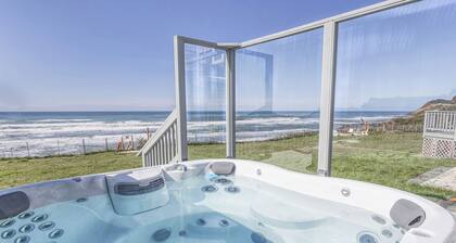 Ocean Front Home! Sleeps 12! Five Bedrooms + Guest Cottage! Hot Tub!