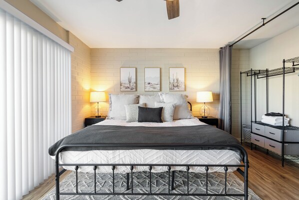 2 habitaciones, tabla de planchar con plancha y wifi gratis 