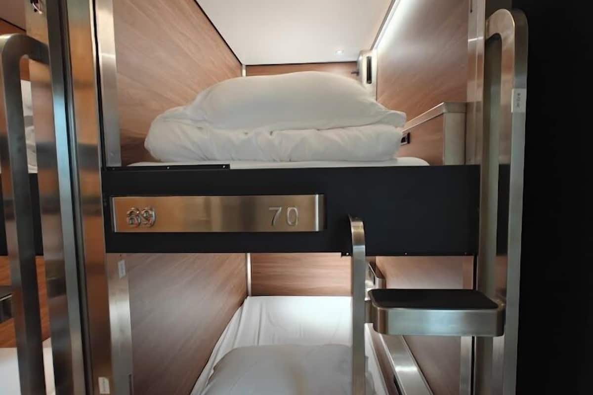 1 bedroom, hypo-allergenic bedding, down duvets, memory-foam beds