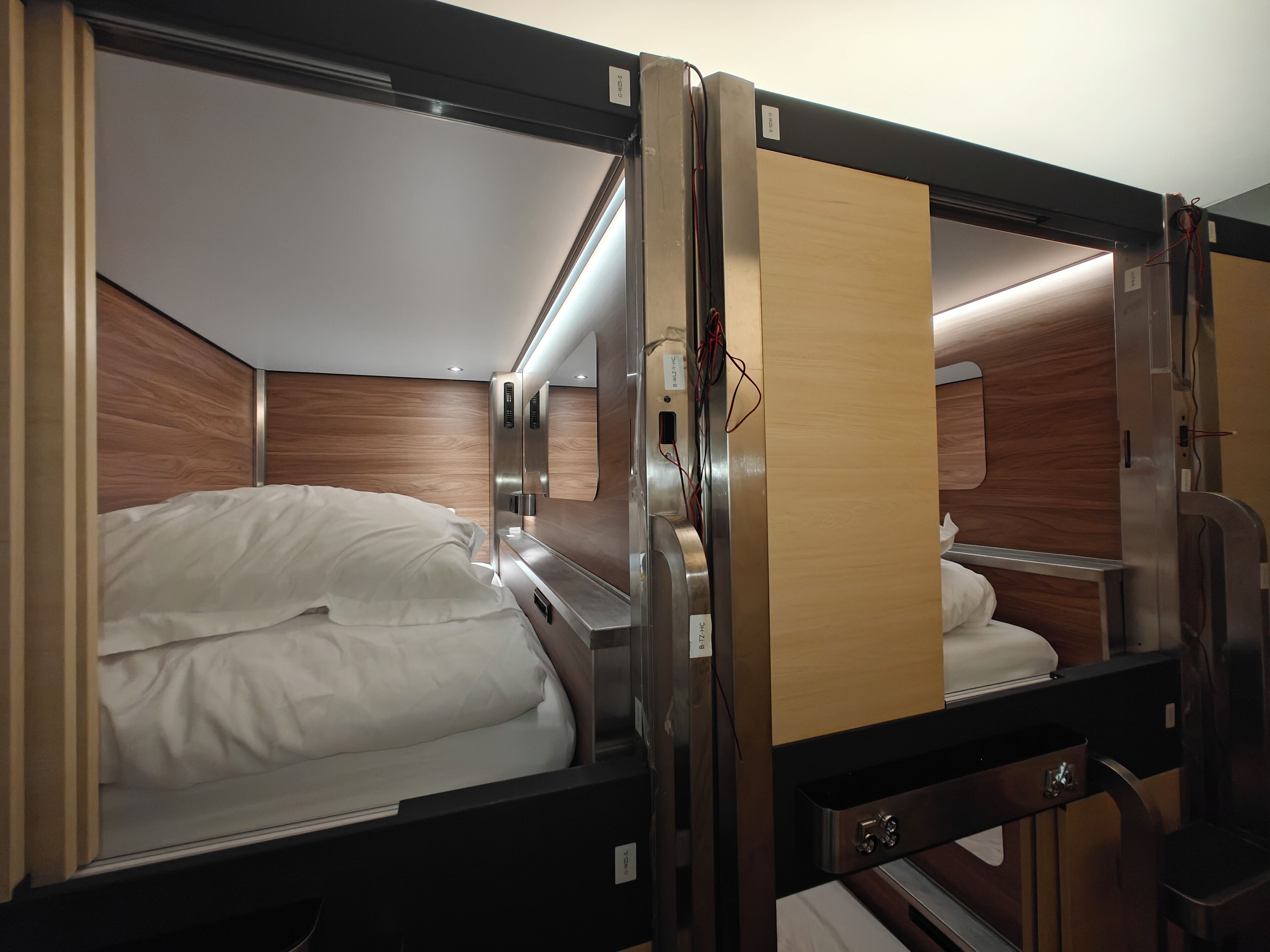 ملاءات للفراش لا تسبب الحساسية وألحفة محشوة بالريش