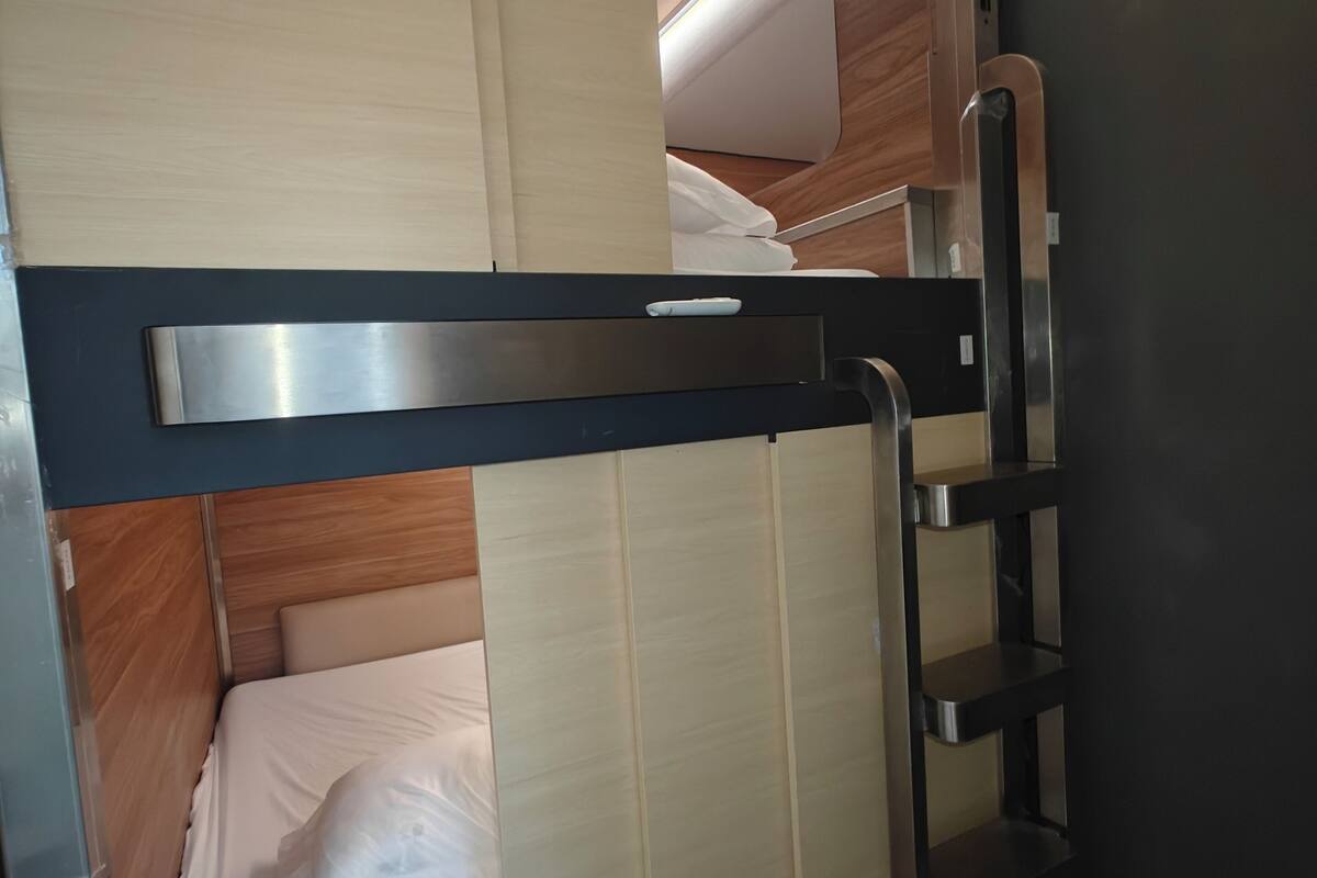 1 bedroom, hypo-allergenic bedding, down duvets, memory-foam beds