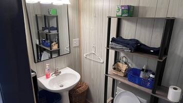 Toallas y papel de baño