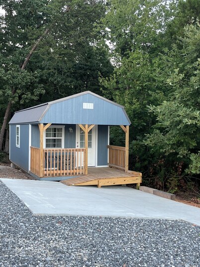 Cozy cabin with 1 bed, Heat/AC in charming Granite Falls