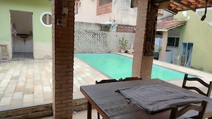 Pool - Large house in the center of Araruama with swimming pool - perfect for groups and families! (Centro Araruama)