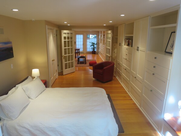 1 bedroom, iron/ironing board, free WiFi, bed sheets - Lovely & homely 1BR apartment with kitchen in Cole Valley, San Francisco (San Francisco)