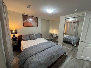 2 chambres, bureau, fer et planche à repasser, Wi-Fi gratuit