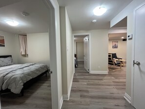 2 bedrooms, desk, iron/ironing board, free WiFi