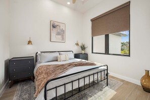 6 soverom, strykejern/-brett, wi-fi (inkludert) og sengetøy