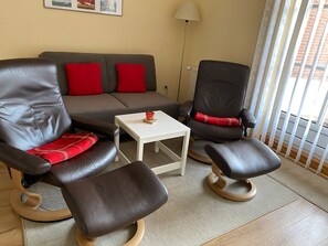 TV - Vacation apartment Meeresbrandung 11 - Vacation in the house Meeresbrandung (Wyk auf Föhr)